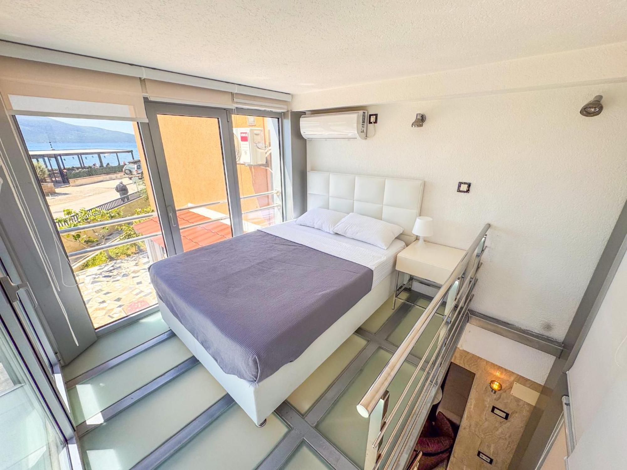 Qumi Apartments Tivat Exterior photo